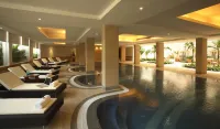 Ellaa Hotel Gachibowli - ที่มีสระว่ายน้ำ