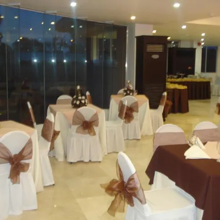 Alicia Hotel & Restaurant