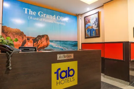 FabHotel Grand Olive Отели рядом с достопримечательностью «Sector 41 D Block Park»