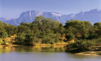 Vuyani River Lodge