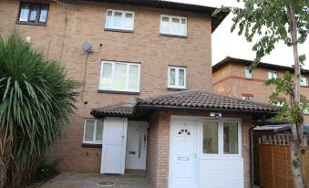 Budget 4-Bedrooms in Thamesmead