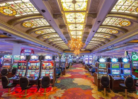 Sheraton Fallsview Hotel Отели рядом с достопримечательностью «Башня Скайлон»