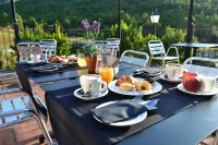 La Figuerola Hotel & Restaurant فنادق في Marsa