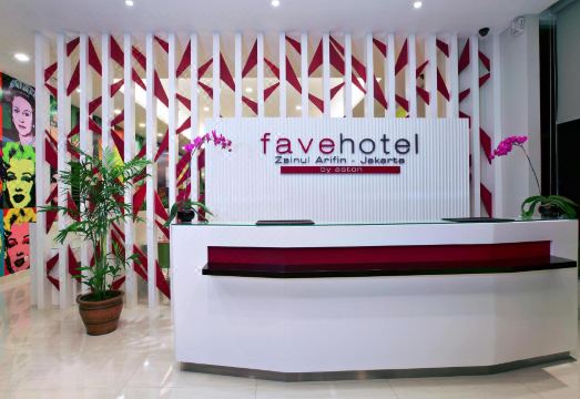 페이브호텔 자이눌 아리핀 로비