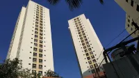 Verwood Hotel and Serviced Residence Hôtels à : Sukomanunggal