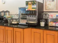Wingate by Wyndham Indianapolis Airport Plainfield - breakfast