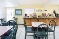 Days Inn by Wyndham McAllen - breakfast