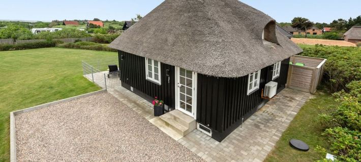 "Ulva" - 400m from the Sea Hotéis em Sondervig