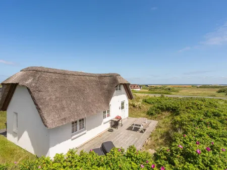 "Erle" - 200m to the Fjord Отели в г. Hvide Sande