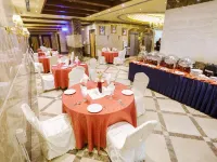 Crystal Plaza Hotel โรงแรมใกล้ย่านอัลคาน