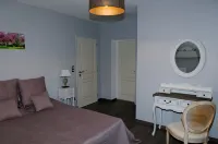La Ferme Aux Charmes Hotels in Maubeuge