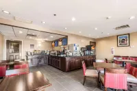 Comfort Inn & Suites Heath - Newark South Hotels in Heath