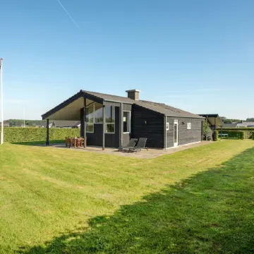 "Myrte" - 500m from the Sea