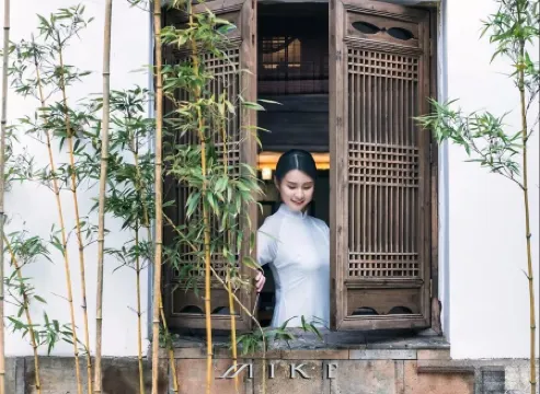 Floral Lux Hotel · Taining Jingjing Tea Culture Resort Hotel