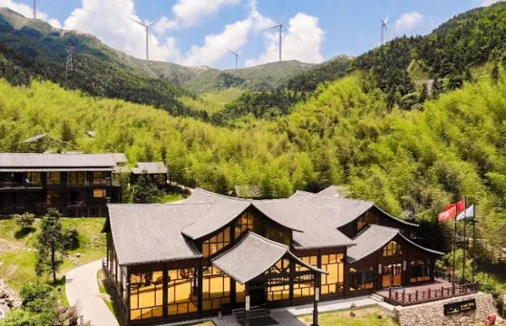 藍山九雅學社客棧