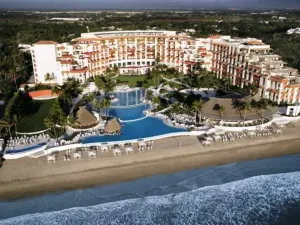 그랜드 벨라스 리비에라 나야리트