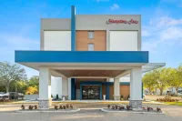 Hampton Inn Tampa-Veterans Expwy (Airport North) - Bãi đậu xe