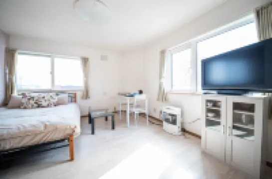 Sumiyoshi House Room A