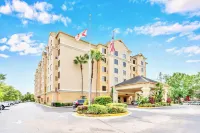Cosy Apartment w Pool and Hot Tub - Near Disney Hotel di Orange County