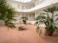 Le Royal Park - Homestays