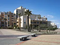 Vistaéro Hotels near La Salanque
