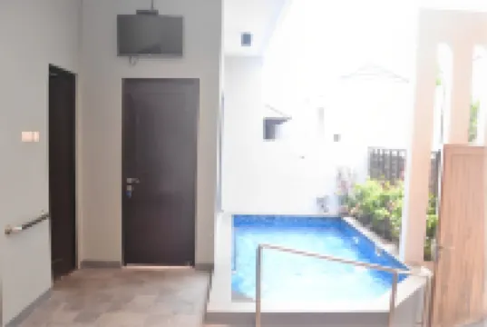 Cozy Villa with Private Pool at Villa Ubud Anyer Hôtels à : 