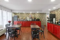 Days Inn by Wyndham Charlottesville/University Area - breakfast