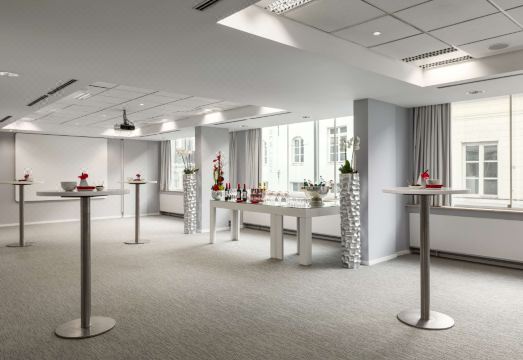 2. NH 컬렉션 브..