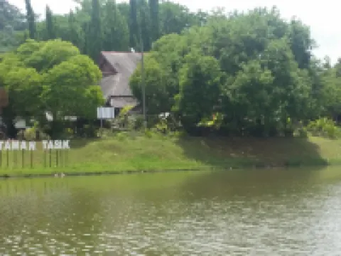 迪納酒店 話毛生酒店