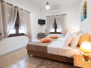 Atalanti Seaside Junior Suites