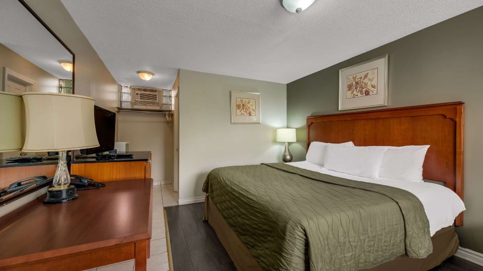 Knights Inn Burlington, on