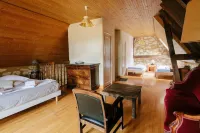 Logis de Poëllier Hôtels à : La Flèche