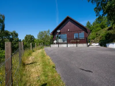 Achmony Secluded Westend