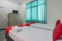 RedDoorz @ Achino Hotel Bandung Hotels in Regol