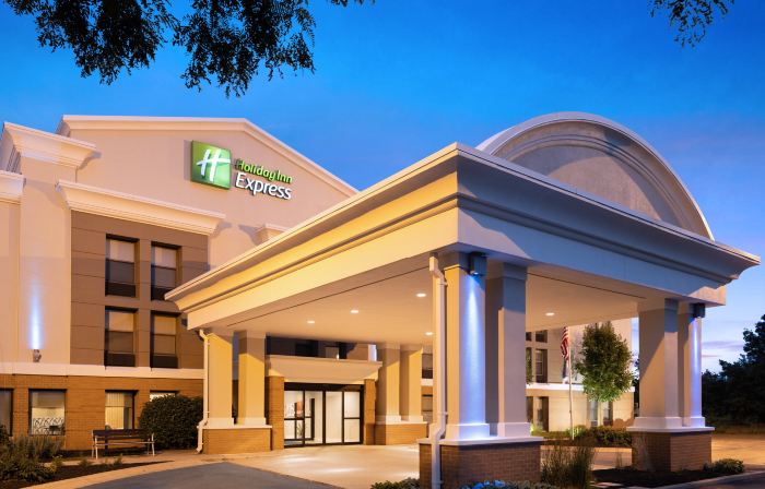 Holiday Inn Express INDIANAPOLIS AIRPORT by IHG