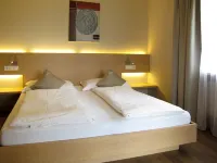 Schöneck Hotels in Postal