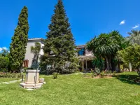 Can Joan Hotels in Lloseta