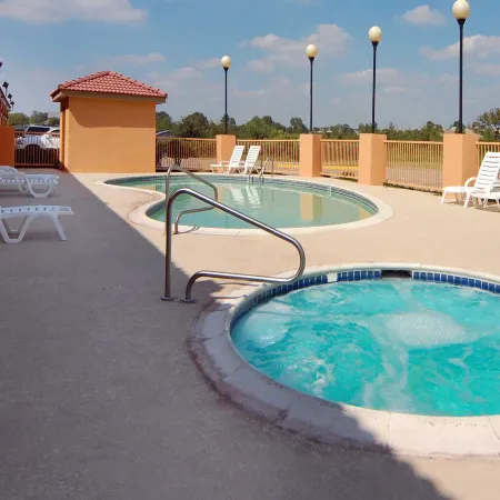 Super 8 by Wyndham Battleboro/Rocky Mount