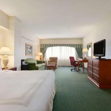 Radisson Hotel Cedar Rapids