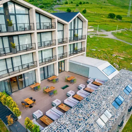 Step Inn - Kazbegi
