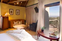 Kuzuko Lodge Hotels in Western District