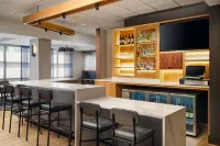 Hyatt Place Greensboro - بار
