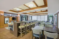 Hampton Inn Middletown - breakfast