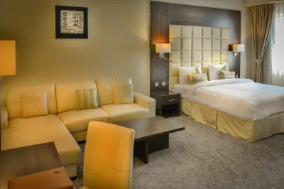 Golden Ocean Hotel Hotels in Al Hitmi