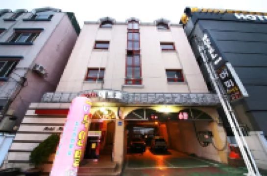 Chuncheon Metro Hotels in 