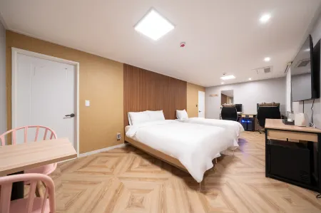 Bucheon Boutique Donkey Hotel Отели рядом с достопримечательностью «Bucheon University»