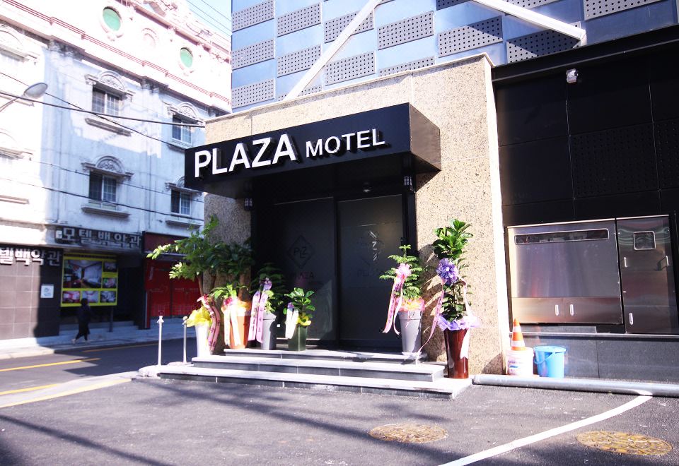 프라자모텔 객실 내부 이미지