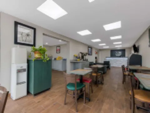 Econo Lodge Cheraw Market Street Hotels in Cheraw