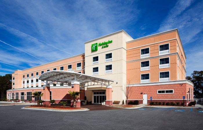 Holiday Inn & Suites BEAUFORT @ HIGHWAY 21 by IHG