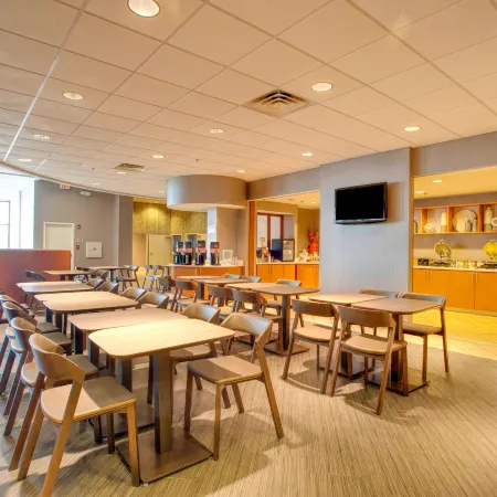 SpringHill Suites Lawrence Downtown